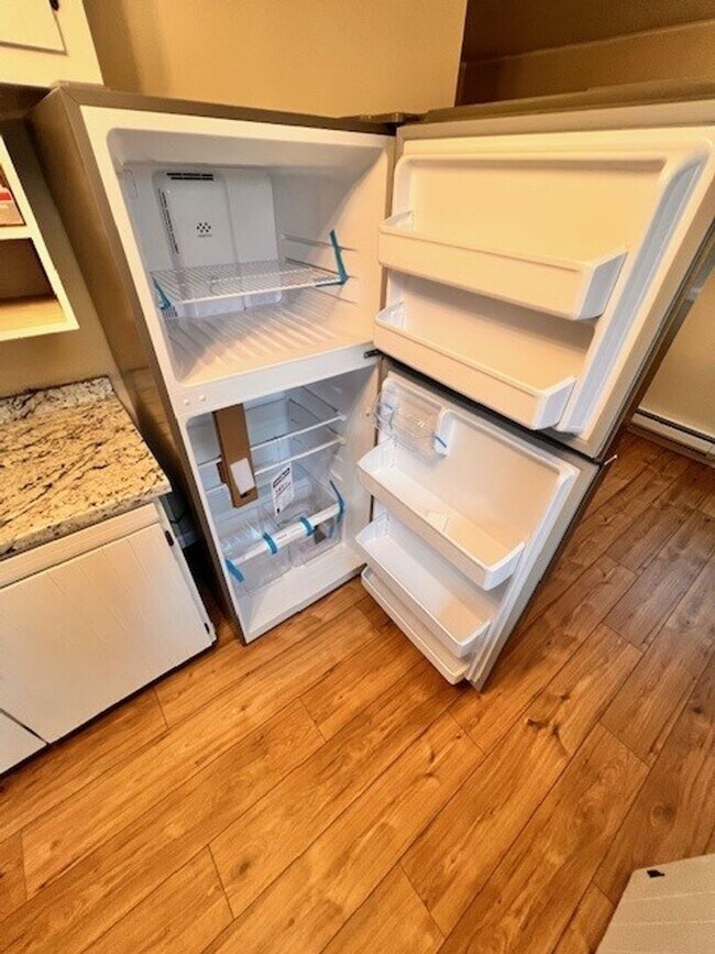 Building Photo - 2167