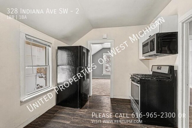 Building Photo - 328 Indiana Ave SW