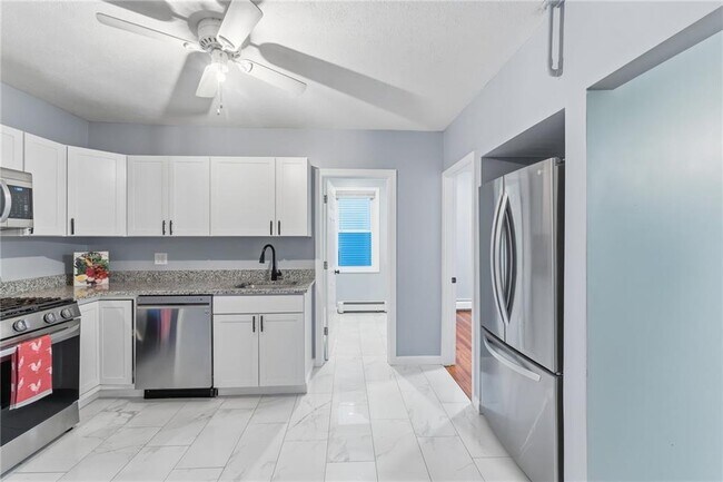 Building Photo - 108 Waterman Ave