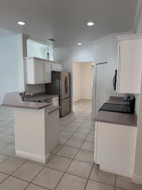 Building Photo - 522 SE Nome Dr