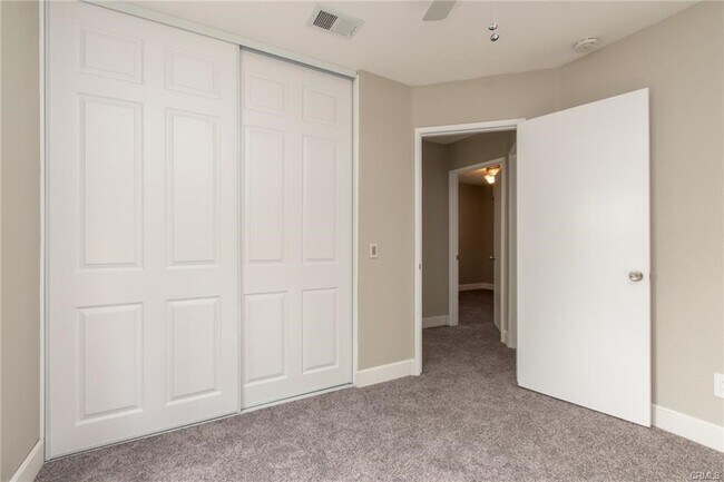 Building Photo - 11441 Mt Johnson Ct