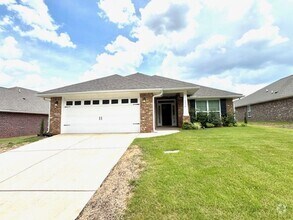 Building Photo - Beautiful 4 Bedroom 2 Bath Home! COMING SOON!