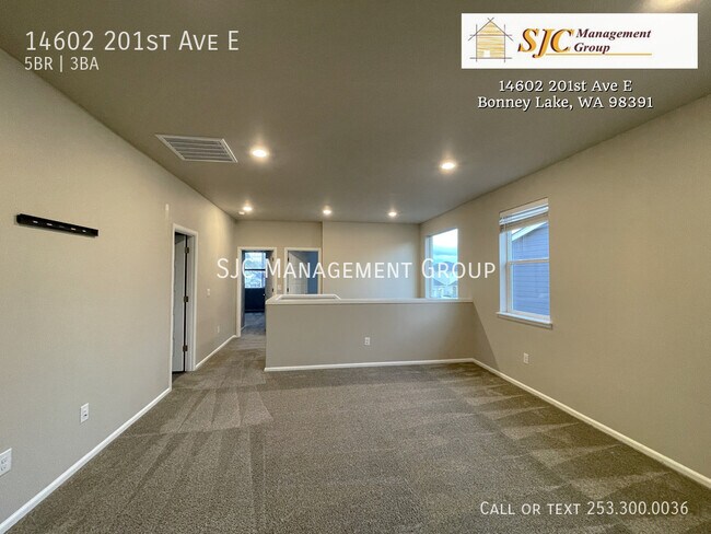 Building Photo - 14602 201st Ave E