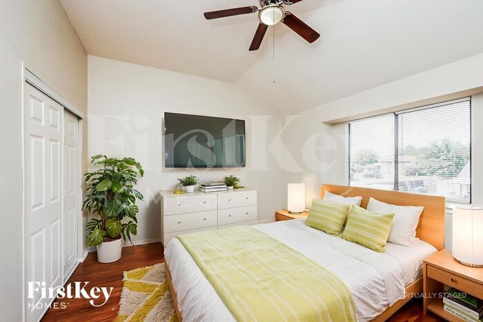 Building Photo - 7901 Tulane Dr