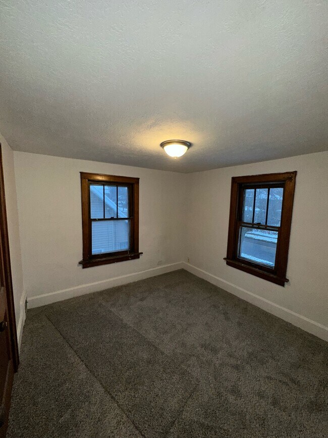 Building Photo - 1145 Brown St