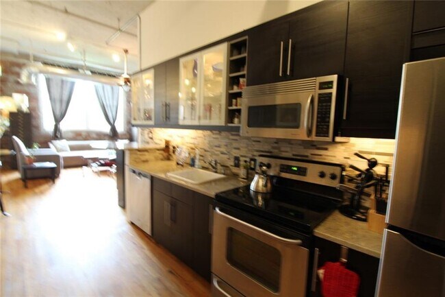 Building Photo - 172 Haynes St SW