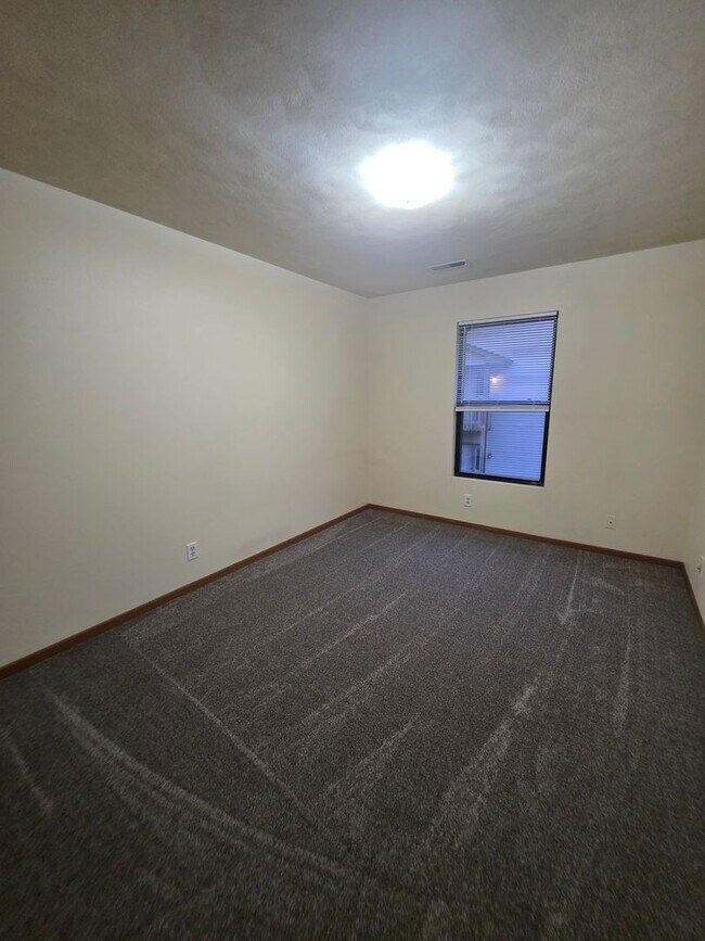 Building Photo - 515 Bienterra Trail