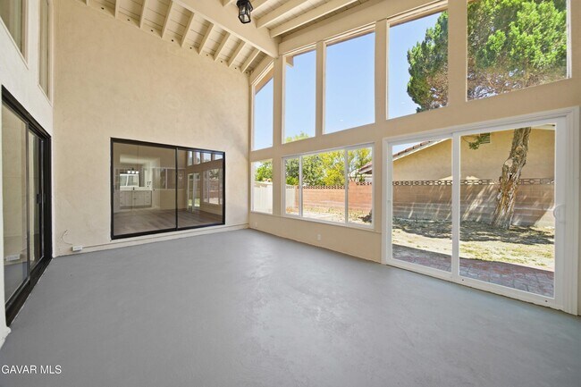 Building Photo - 2653 End
