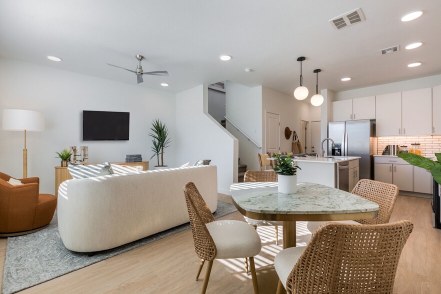 Building Photo - The Charlie ABQ