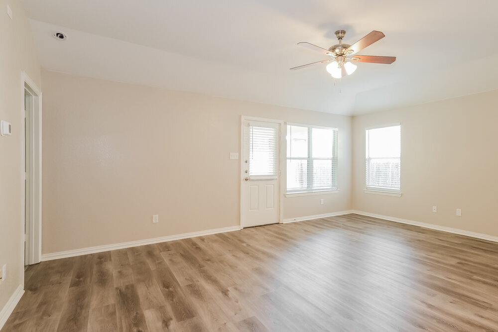 Building Photo - 232 Strawberry Blonde Dr