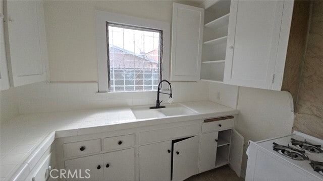 Building Photo - 454 W 59th Pl