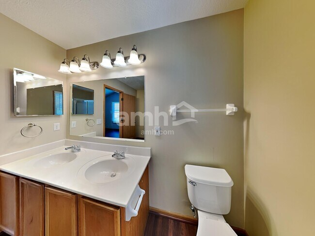 Building Photo - 7736 Powers Ridge Dr