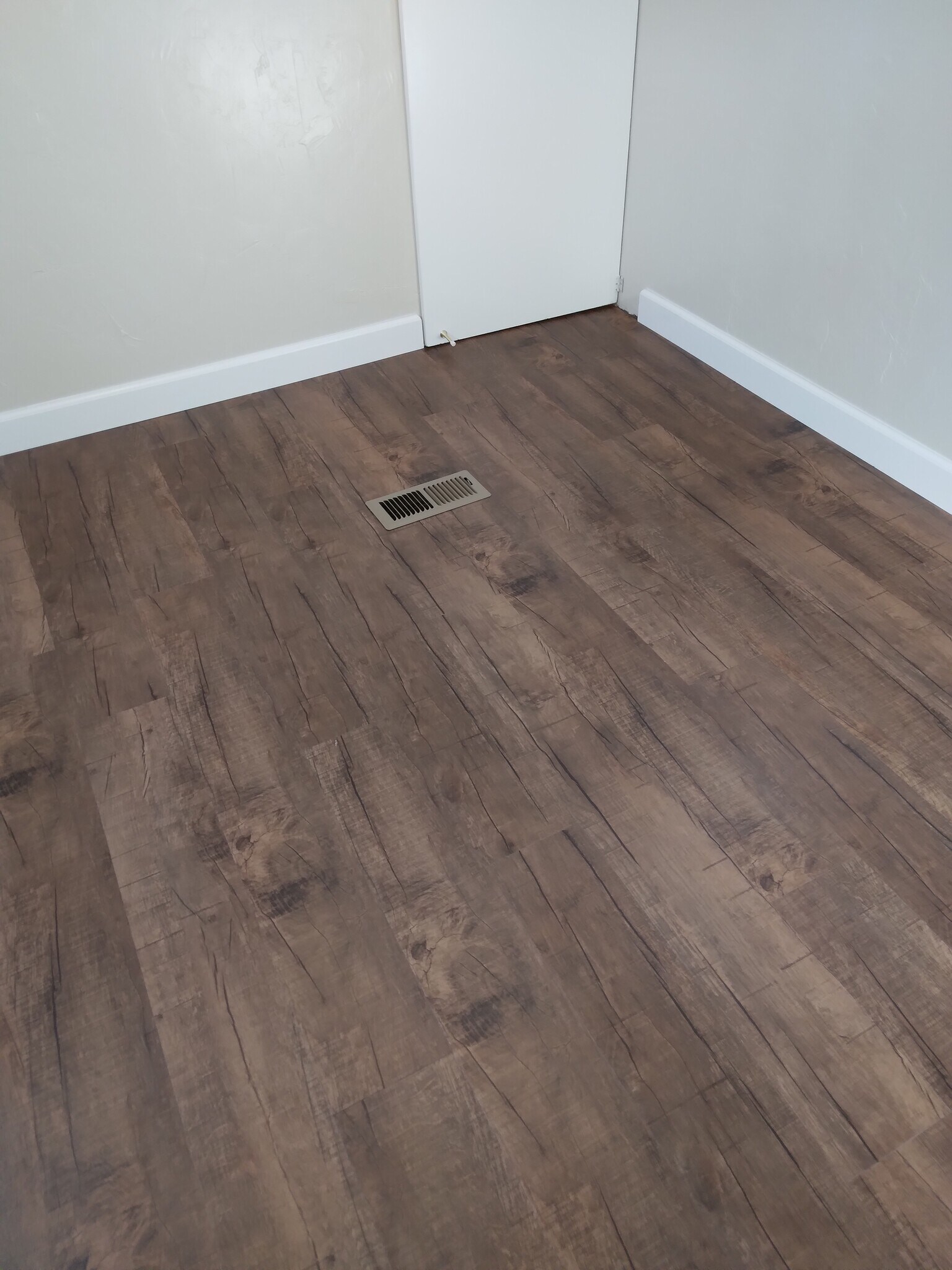 Bedroom - 3300 Portola Dr