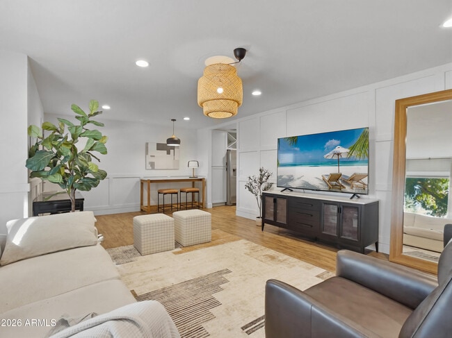 Building Photo - 1314 W Elm St