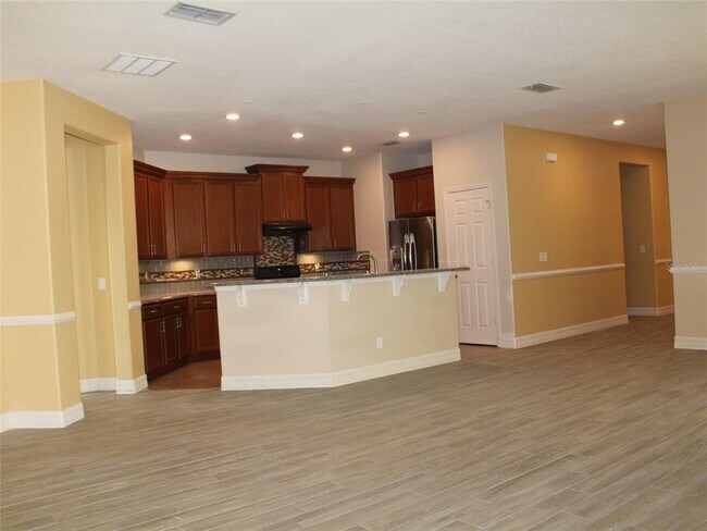 Building Photo - 12067 Sumter Dr