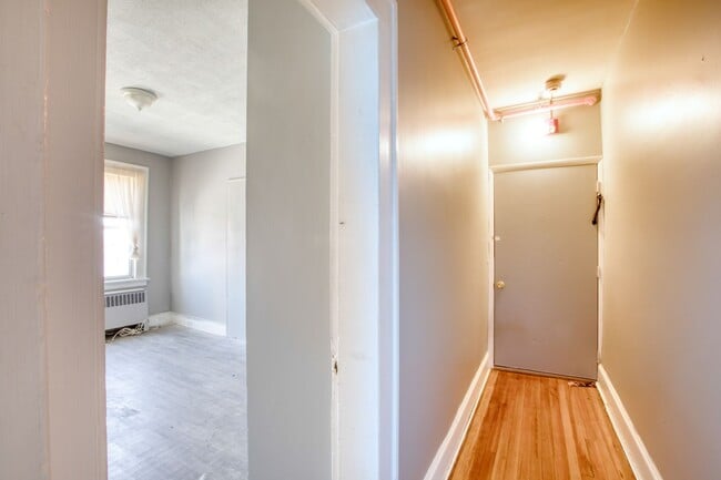 Building Photo - 2718 Fairfield Ave