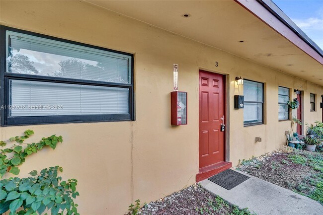 Building Photo - 2731 NW 1st St