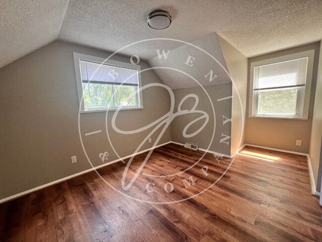 Building Photo - "Charming 4-Bed Home with Finished Basemen...
