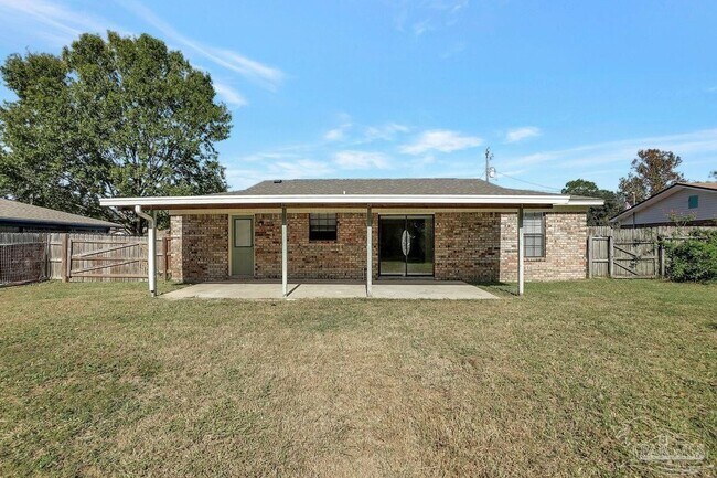 Building Photo - 10601 Silver Creek Dr