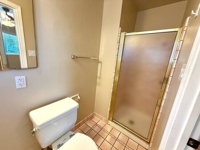 Building Photo - 785 Duke Cir