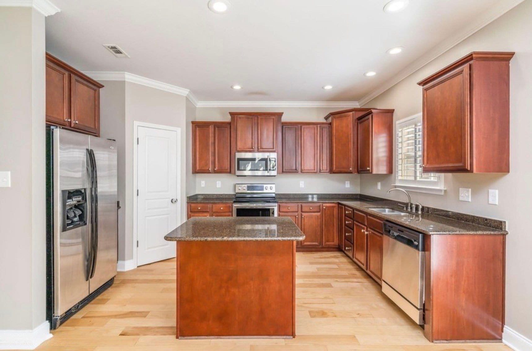 Building Photo - 2655 Berringer Station Ln