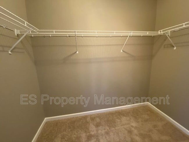 Building Photo - 6629 W Denton Dr