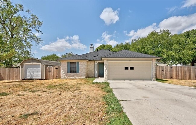 Building Photo - 610 Basil Dr