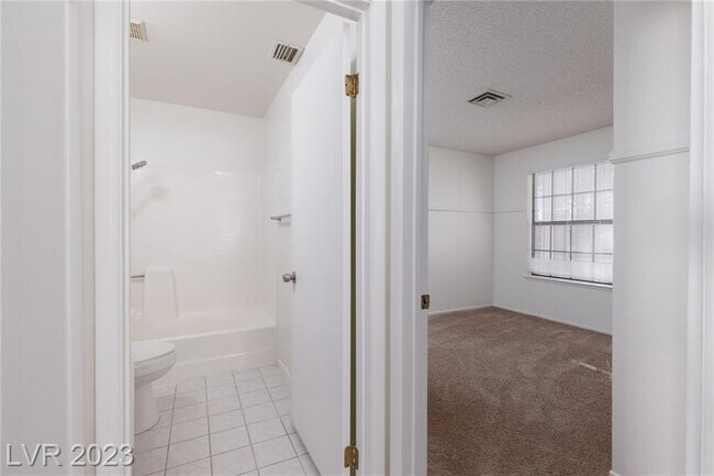 Building Photo - 8432 Mulcahy Ave