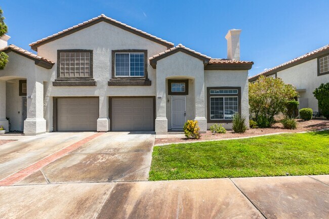 Building Photo - Modern 2 Bed, 2.5 Bath Henderson Townhome