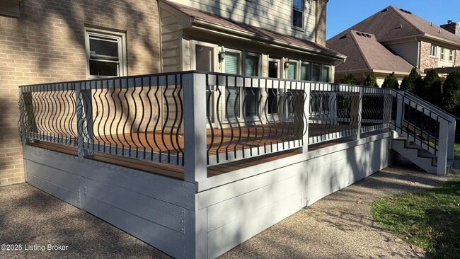 Building Photo - 1102 Blackthorn Rd