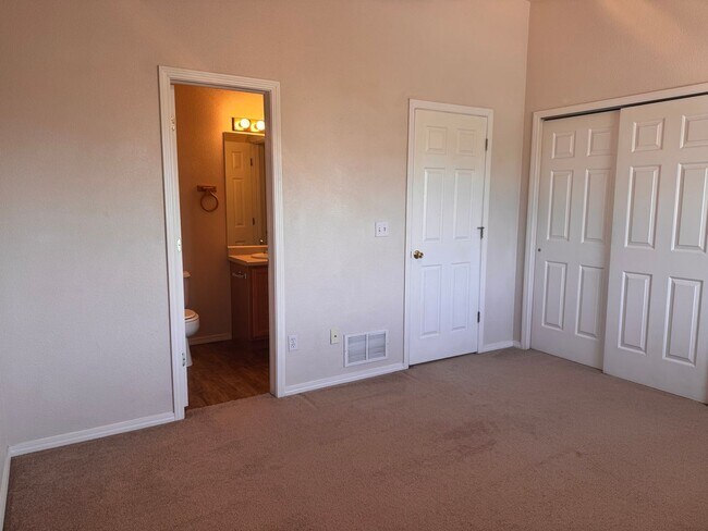 Building Photo - 7842 Antelope Ridge Point