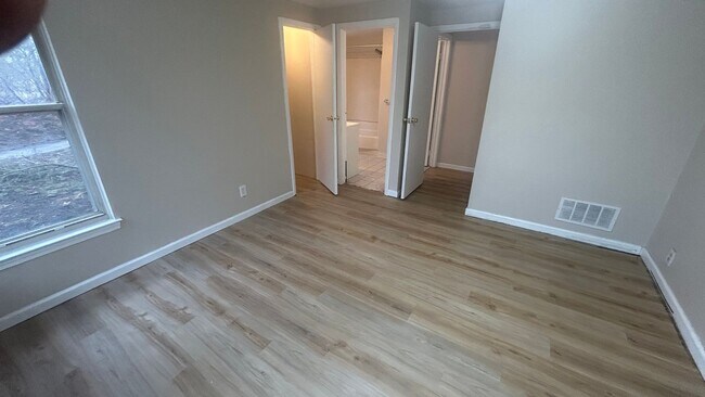 Building Photo - 110 Pheasant Meadow Dr