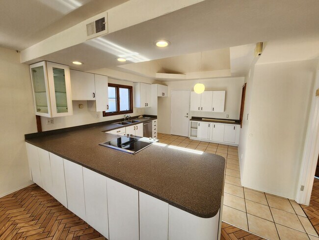 Building Photo - University City - Two Story House - Two Car Garage - 2589 S.F. - 4+ Bedrooms, 2.5 Baths