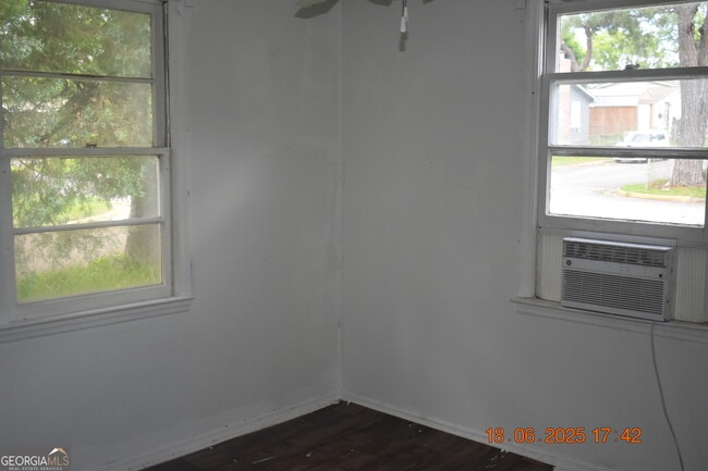 Building Photo - 803 Grosso Ave
