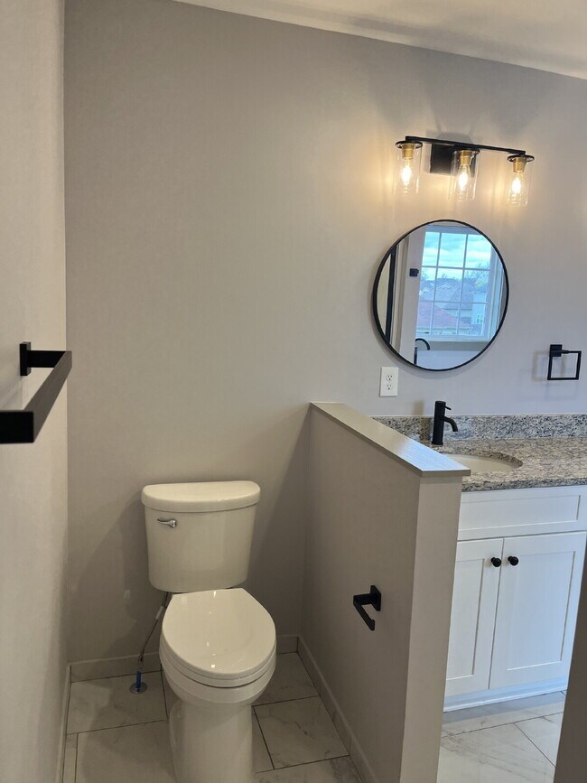 Building Photo - 2922 Painted Pony Dr