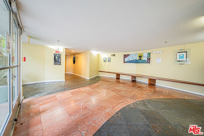 Building Photo - 326 Westminster Ave