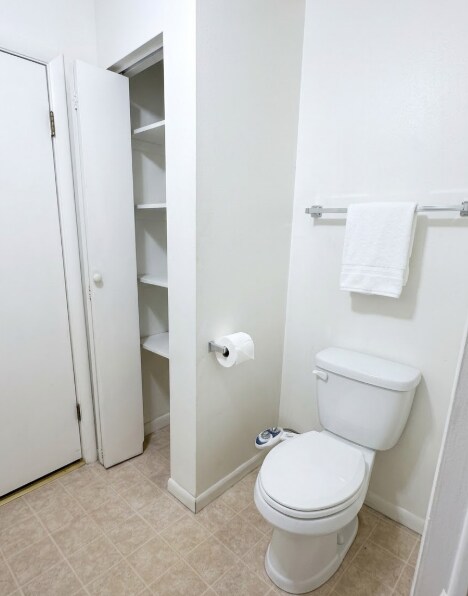 Building Photo - 4645 Merrimar Cir E
