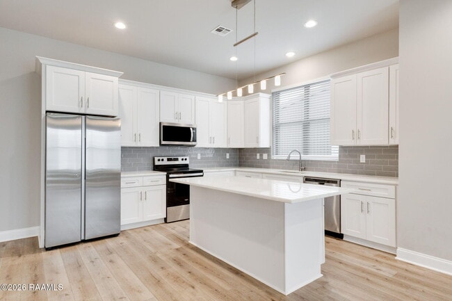 Building Photo - 118 Gadwall Dr