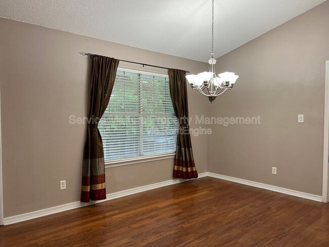 Building Photo - 6875 Cedar Ridge Cir