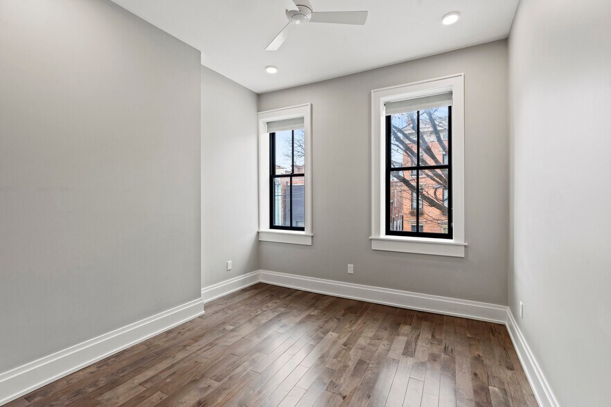 Building Photo - 1432 Elm St
