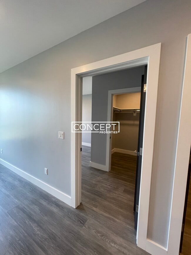 Building Photo - 365 Western Ave