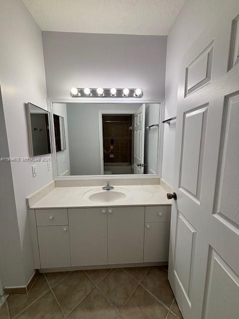 Building Photo - 1176 NE 32nd Ave