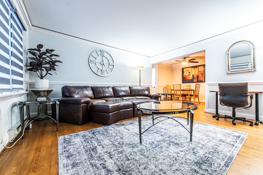 Building Photo - 5027 N East River Rd