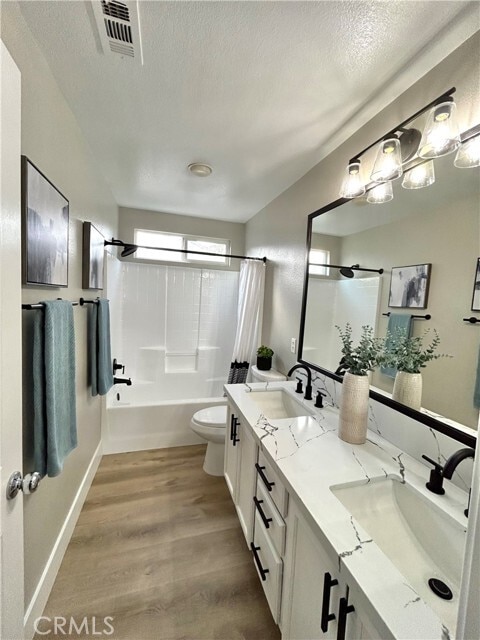Building Photo - 13640 Silver Stirrup Dr