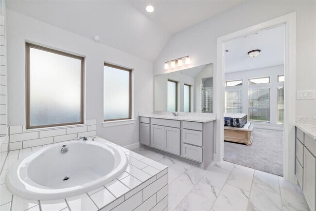 Building Photo - 19035 Dappled Mare Cir