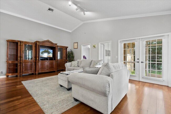 Building Photo - 13557 Northumberland Cir