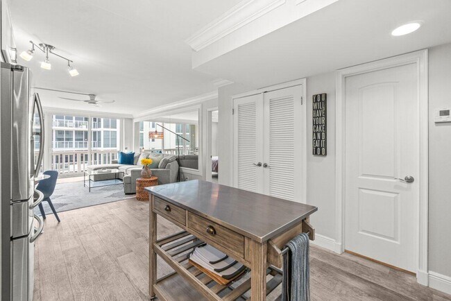 Building Photo - 3570 S Ocean Blvd