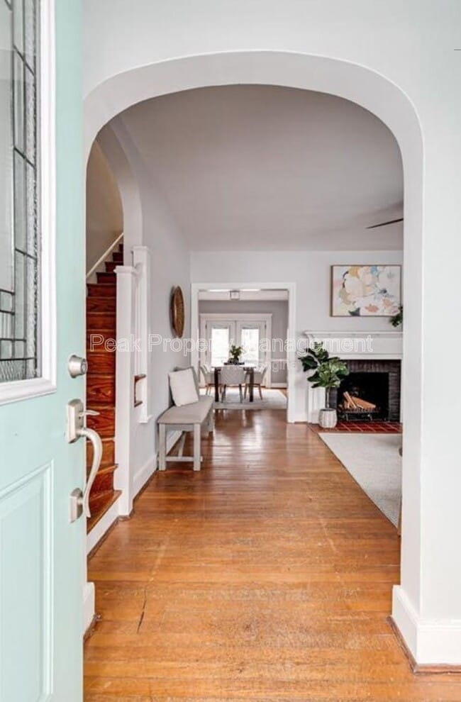 Building Photo - 4504 Hanover Ave