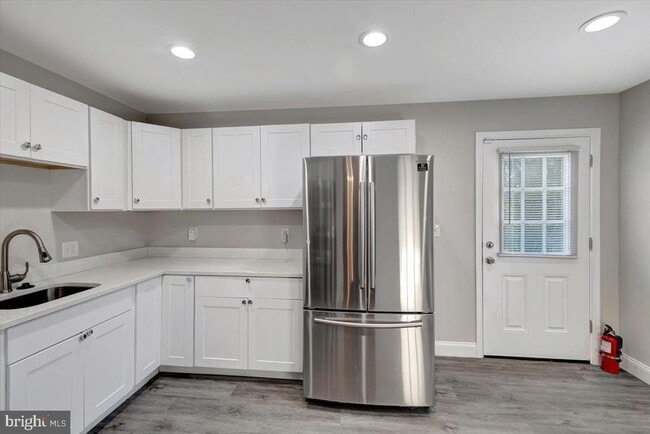 Building Photo - 1523 Beaver Heights Ln