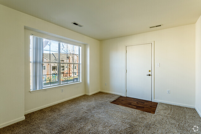 1BR, 1BA - The Alpine - Marston Pointe